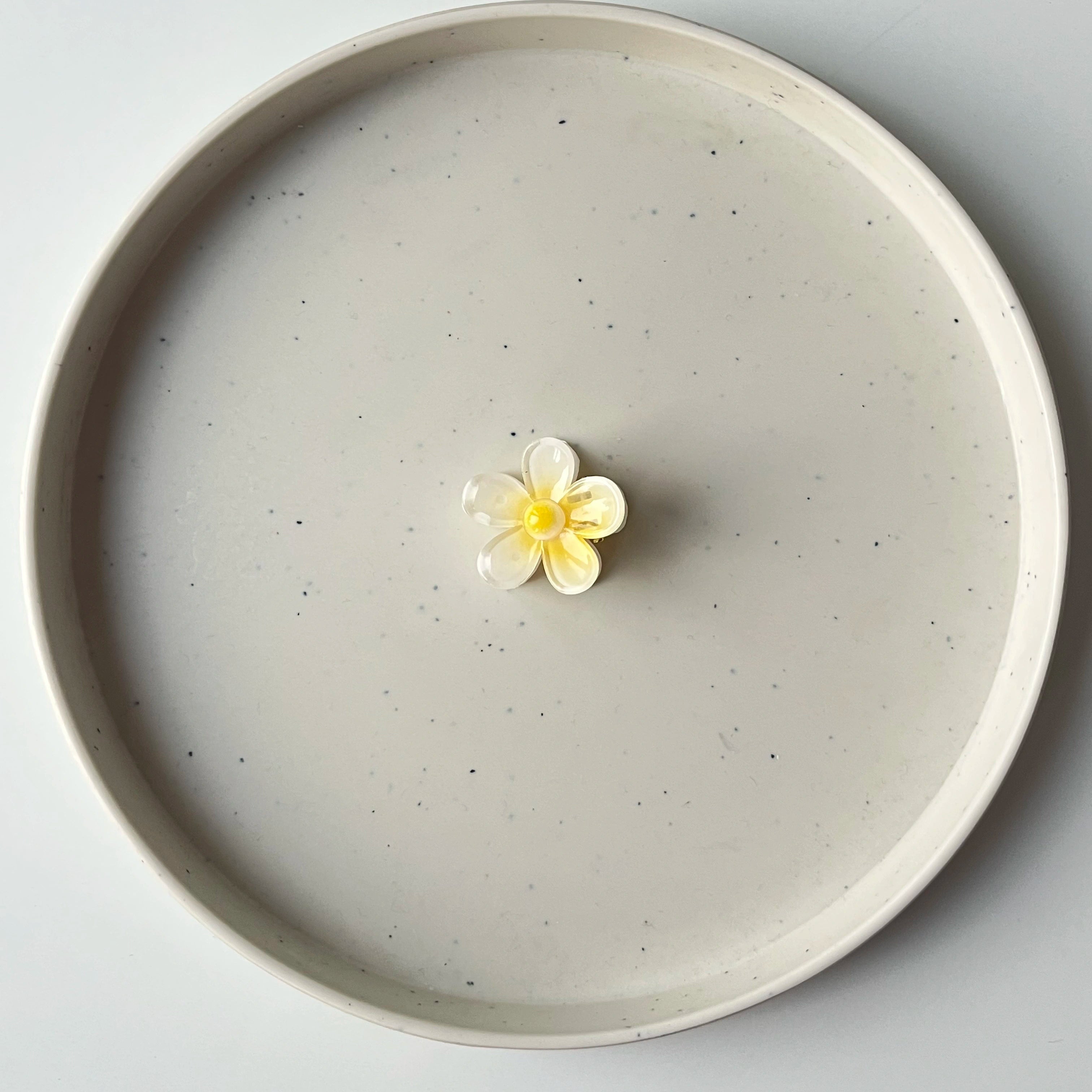 Petalia Claw Clip – Small